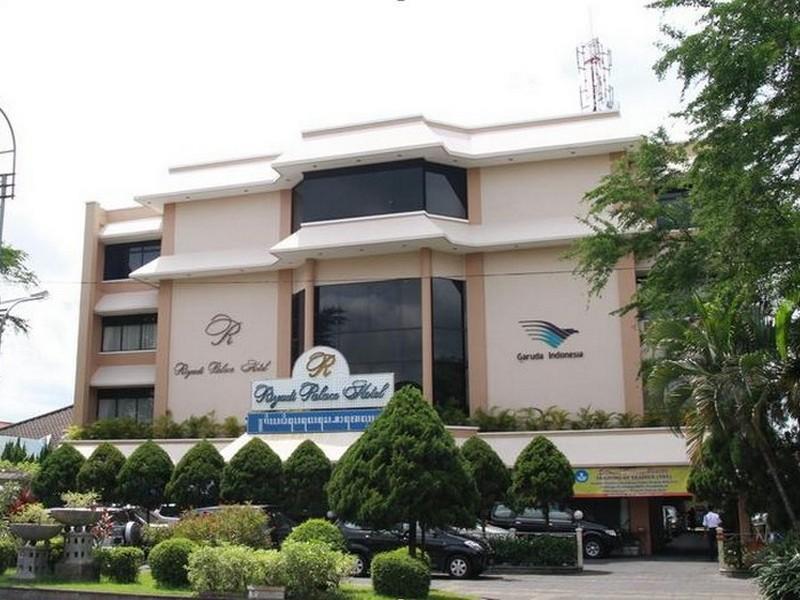 Riyadi Palace Hotel Surakarta RedPartner Bagian luar foto